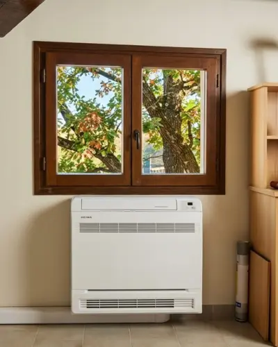 Installation climatisation console Heywa dans un salon - Poletti Clim Var